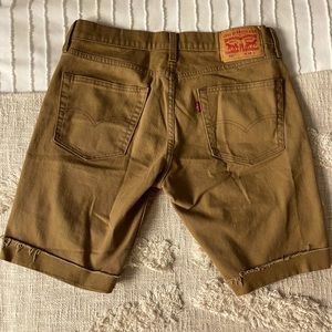 Levi’s 511 Slim Cut-Off Shorts